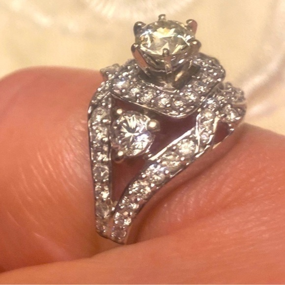 Final price exclusive Dimond Ring Paris wedding engagement anniversary proposal - Picture 3 of 10